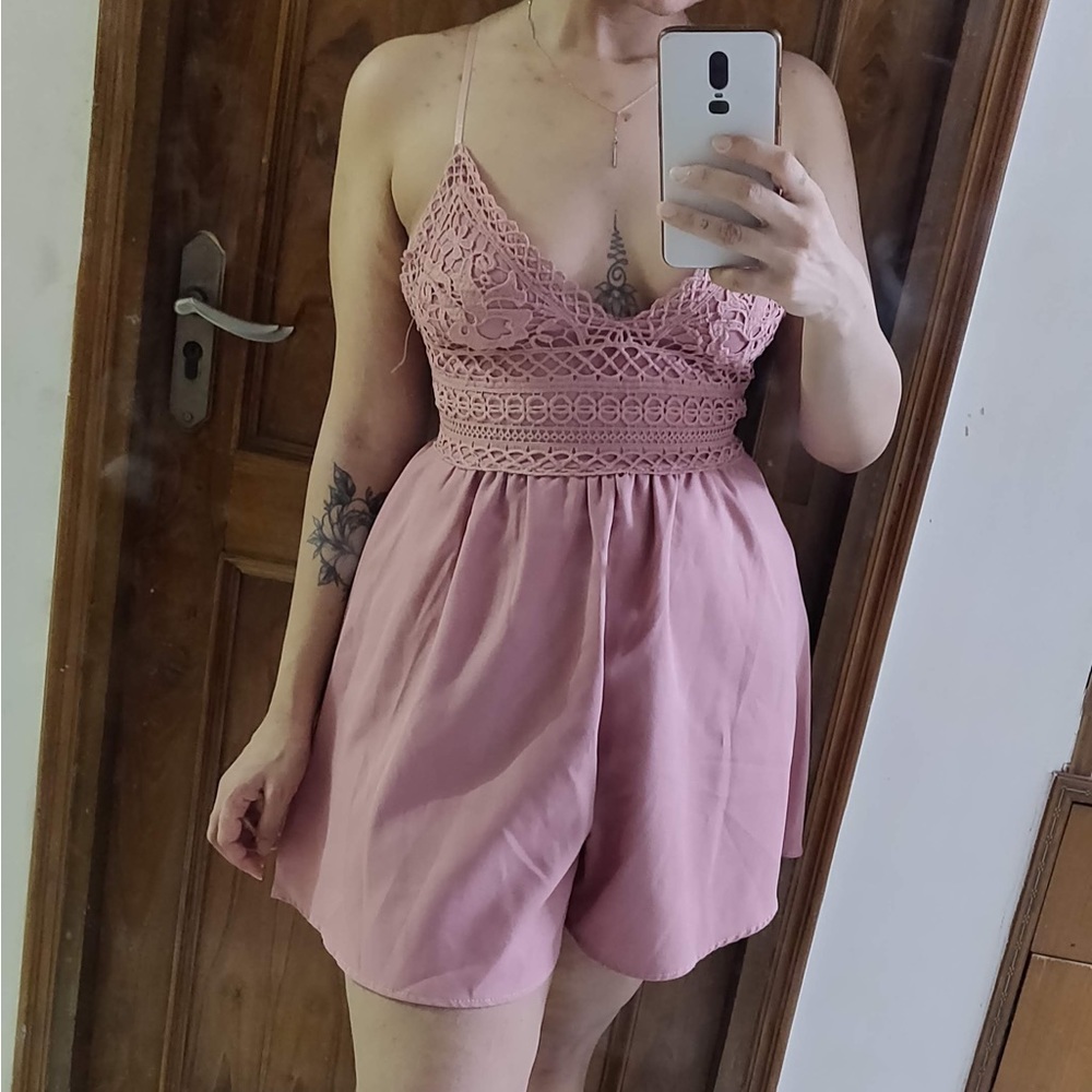 Contrast Crochet Lace Self-Tie Cami Romper - Picture 9 of 12